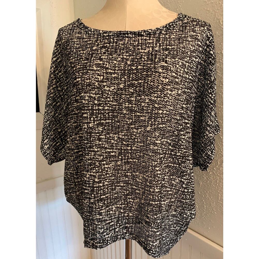 S/M Mizumi Woven Mesh Short Sleeve Shirt Women's Black White Slightly Sheer Top